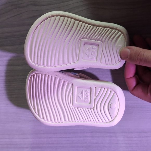 Reef Toddler/Little Kid One Slide Sandal Lightweight & Water Friendly - Picture 5 of 7